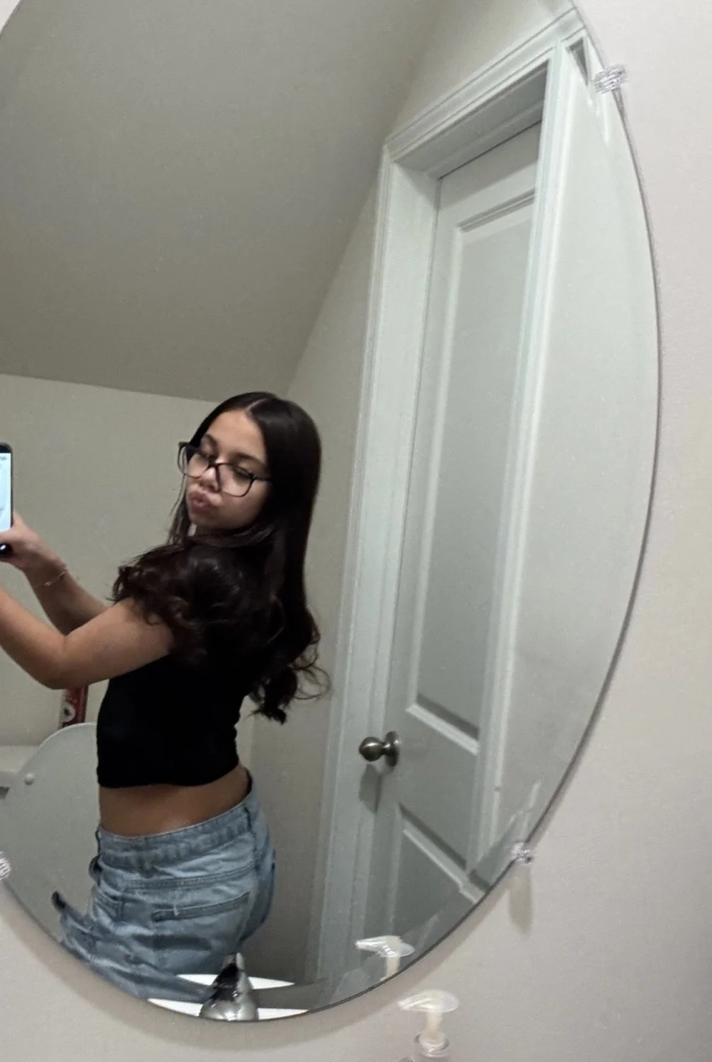 Trading and tribbing teen latina irls image 2