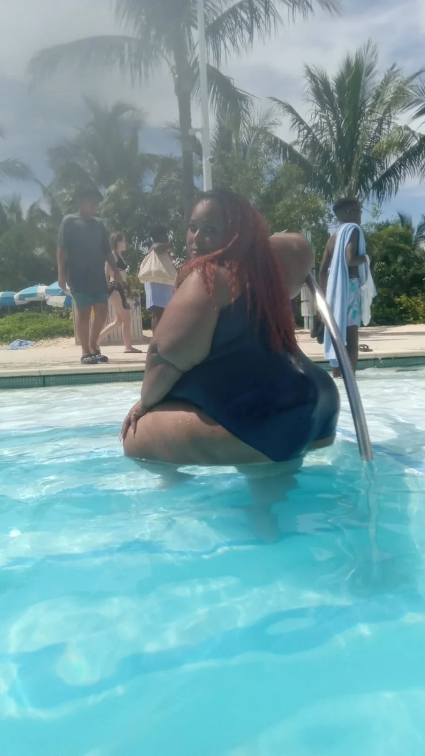 Dominique Dean bbw from Nassau Pinewood image 2