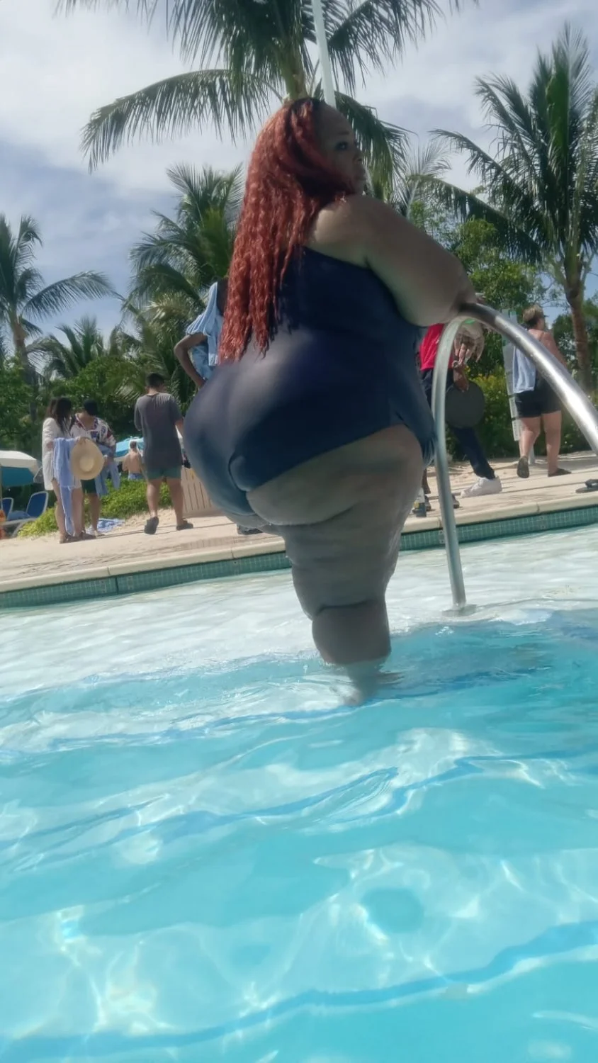 Dominique Dean bbw from Nassau Pinewood image 5