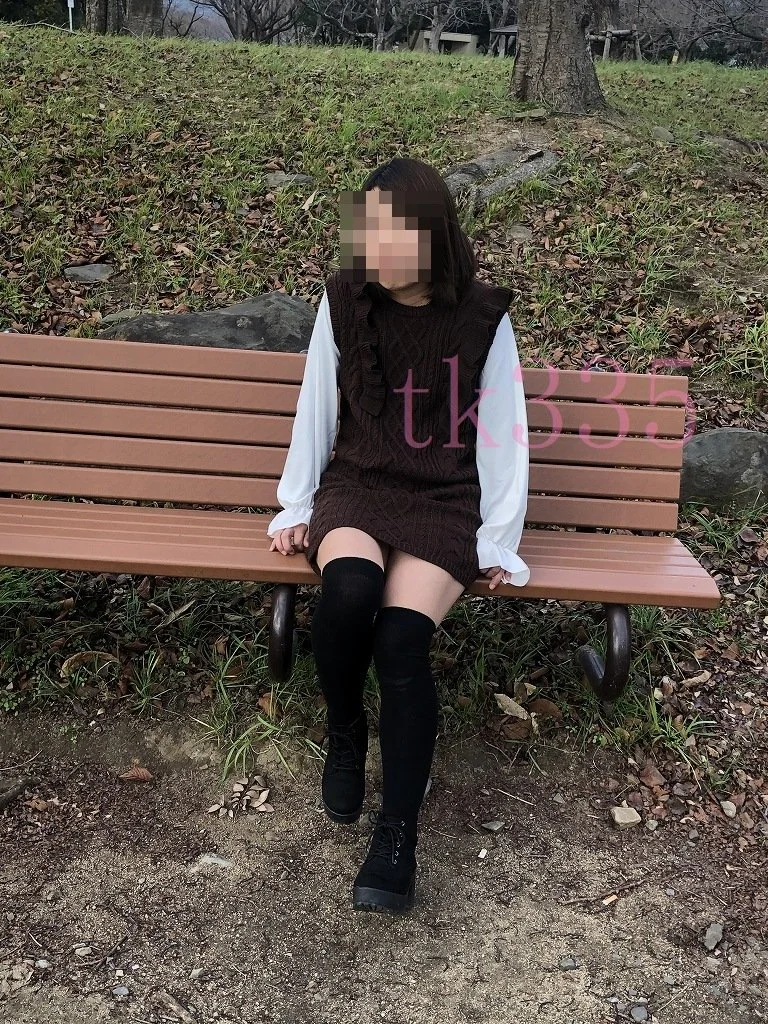 旦那を裏切って彼氏に裏切られる人妻 image 3
