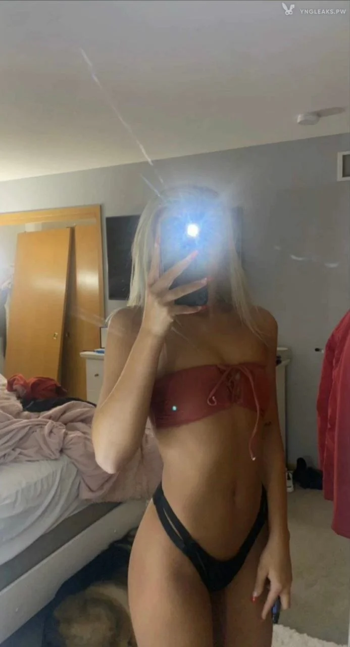 Ellie H. image 36