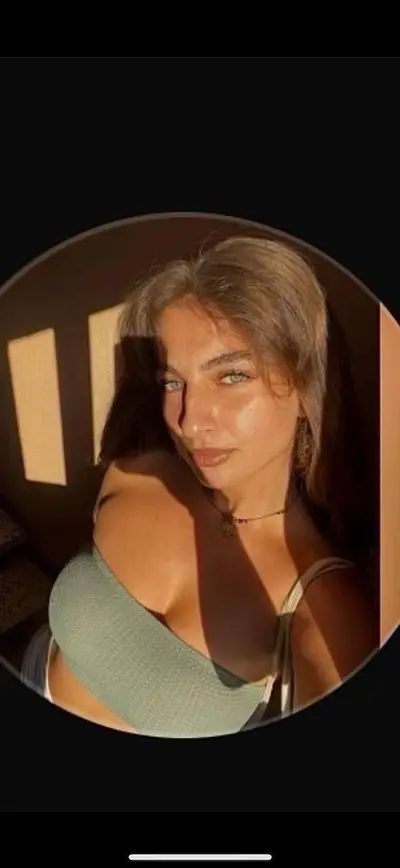 Vanessa Albanian cover image