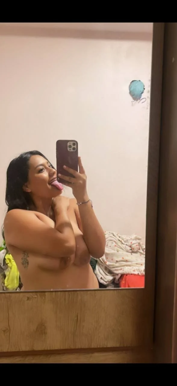 Gorda morena muy culona y tetona image 5