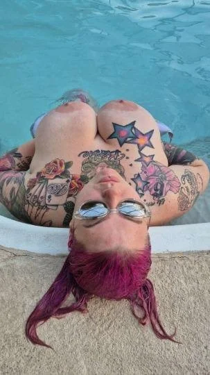 Alt bbw slut Skyye gives grate head image 5