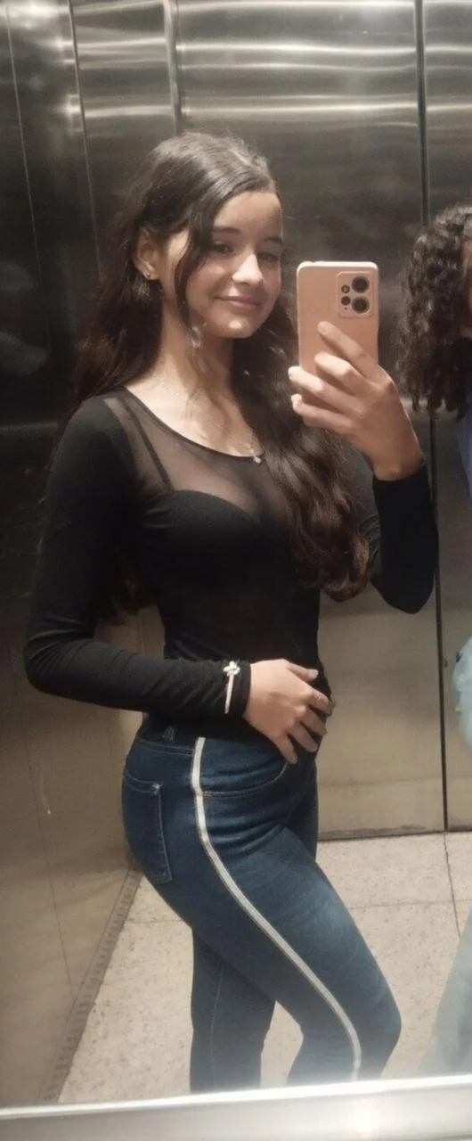 Branquinha vazada image 11