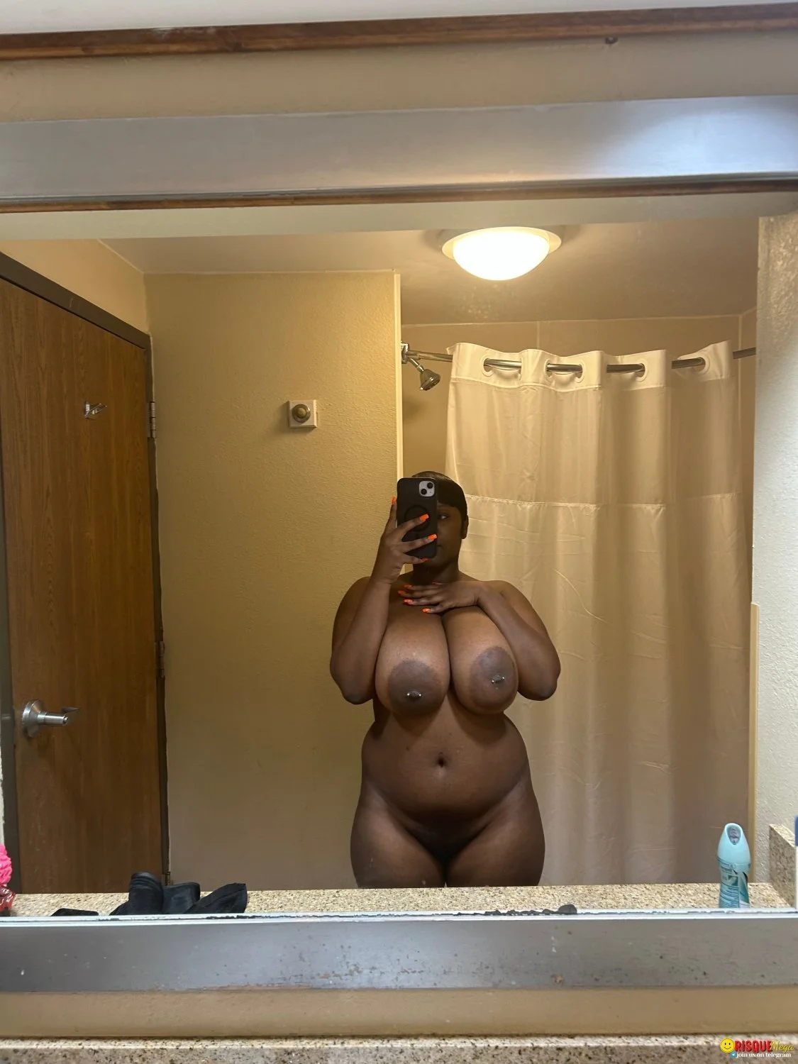 Huge areolas 👀🔥💦 image 11