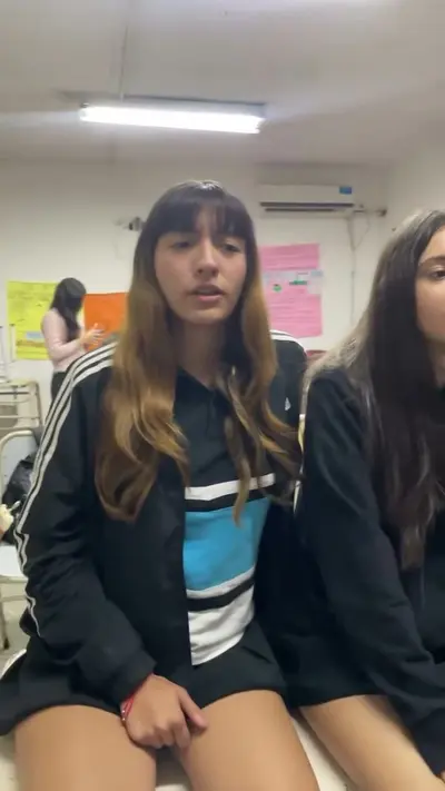 Colegialas hermosas latinas cover image
