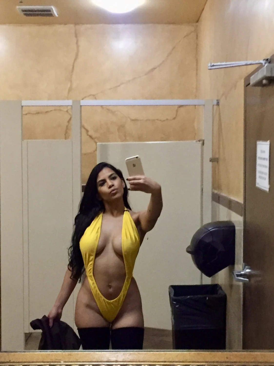 _latina_ 7 image 12