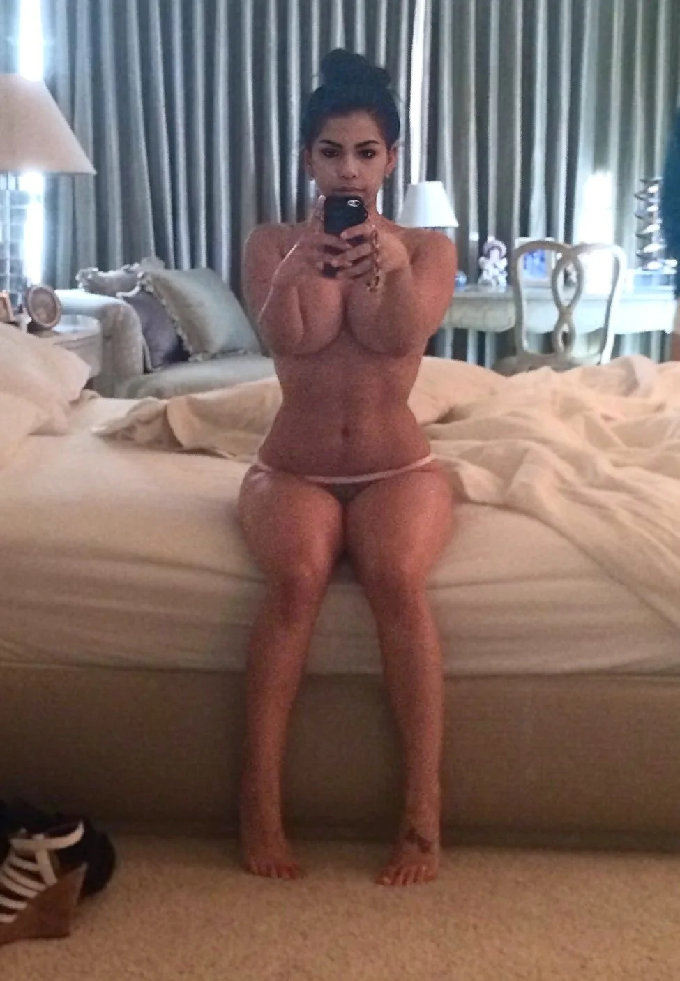 _latina_ 7 image 3