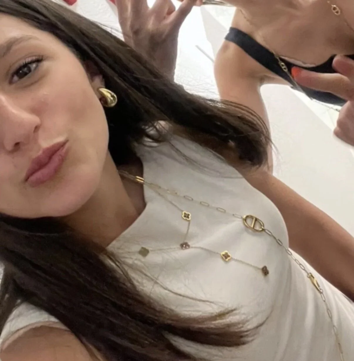 French cutie loves sending nudes on snap to strangers image 13