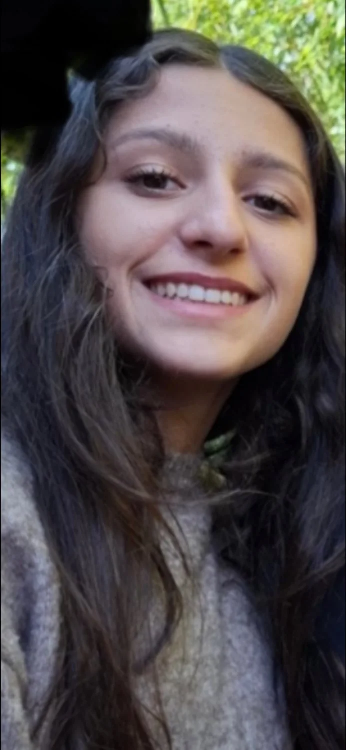 French cutie loves sending nudes on snap to strangers image 9