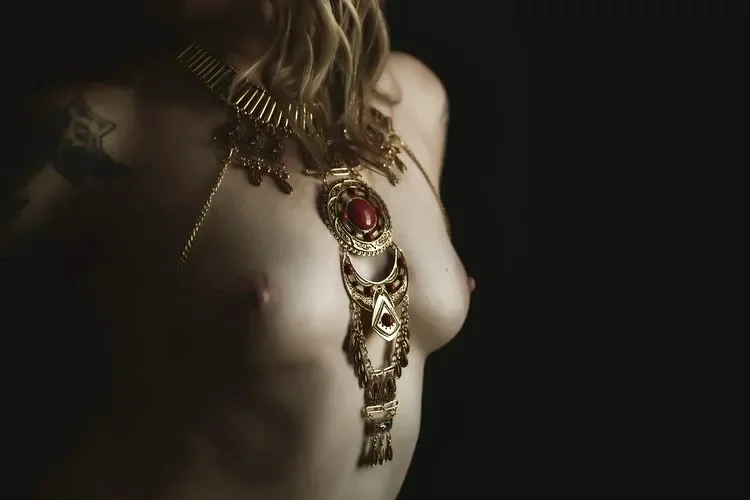 Boudoir image 3