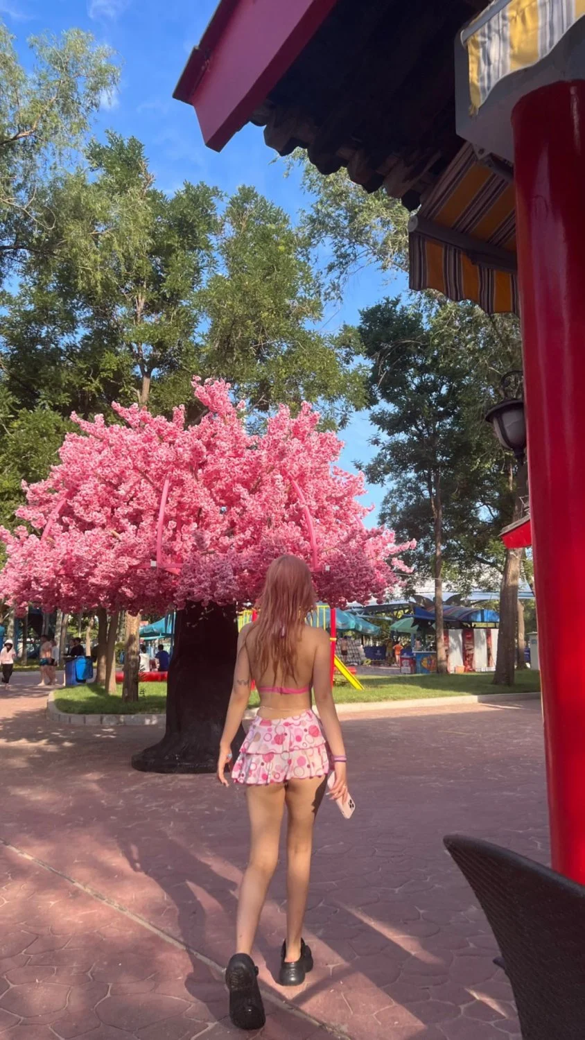 Petite SG XMM Slut pt.1 image 8