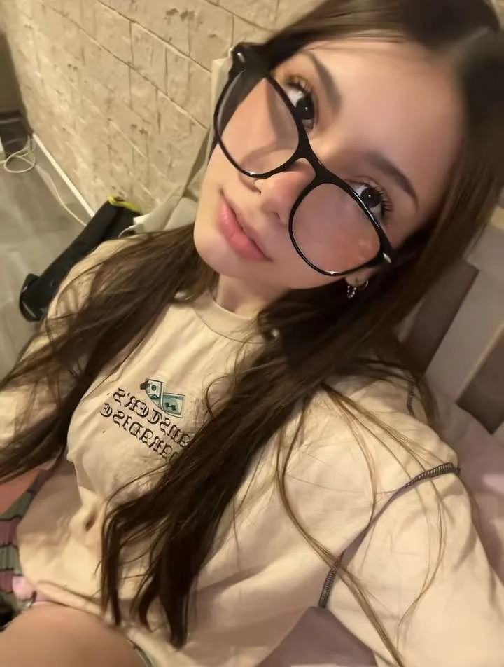 eilu putita, dejenle comentarios y opinen bien de esta putita 🔥 image 3