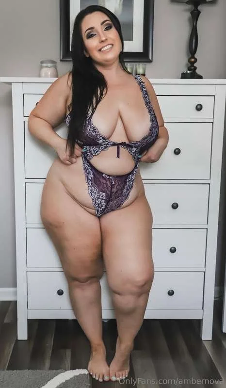 Ambernova • AWESOME pawg 🍷 image 35