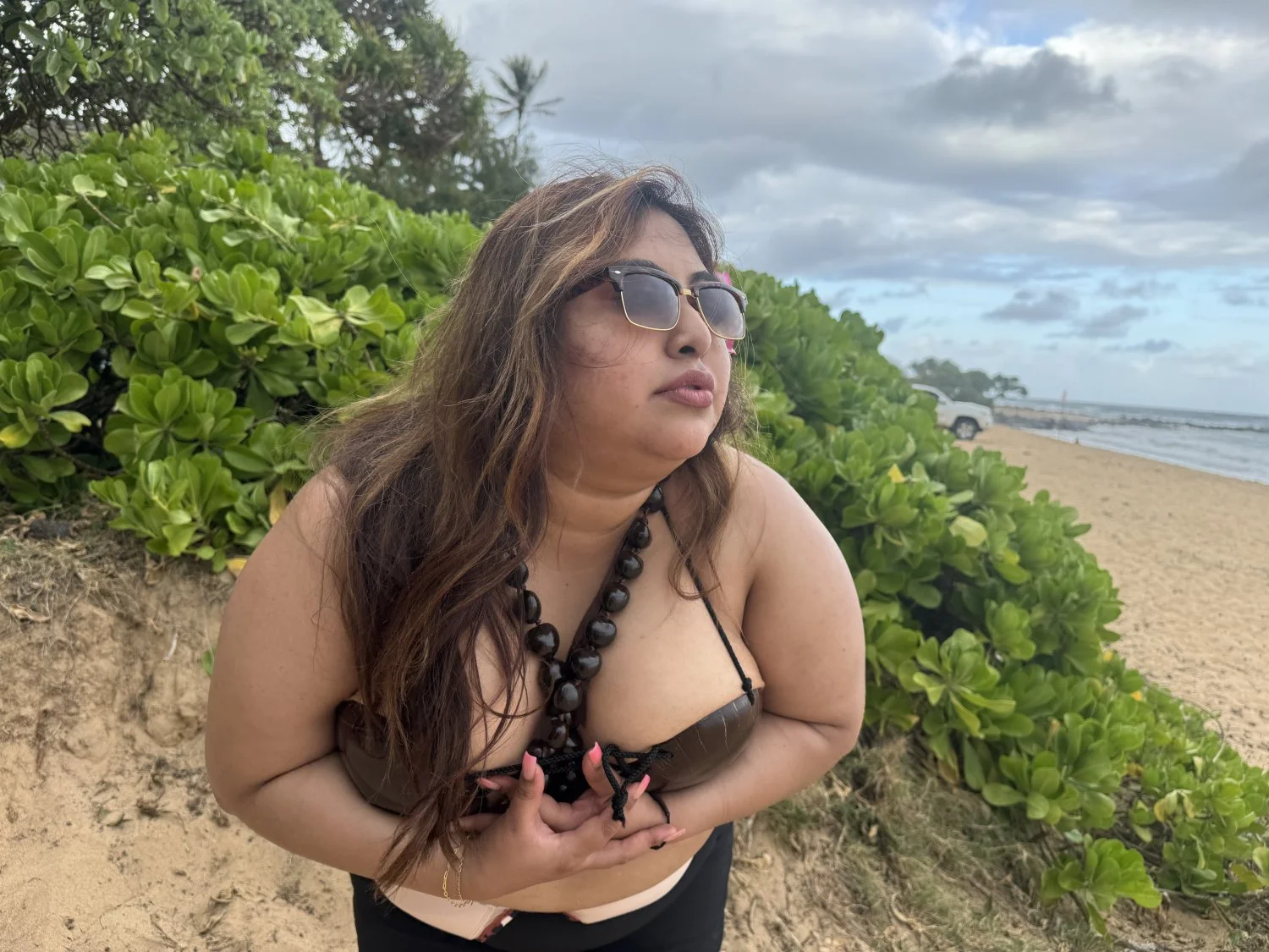 Latina image 19