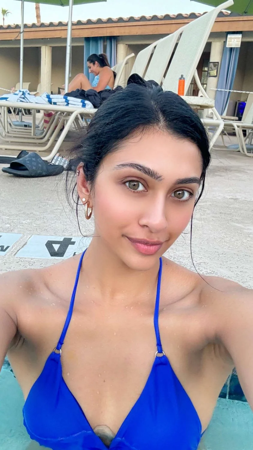 Sexy body indian girl in beach dress snapchat to her bf image 5
