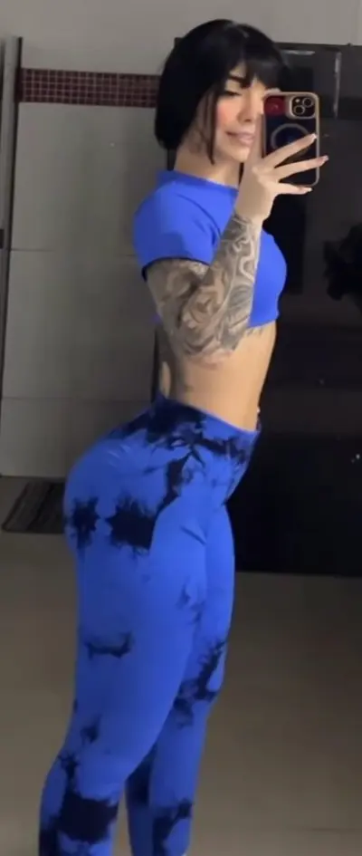 Perlla Siqueira cover image