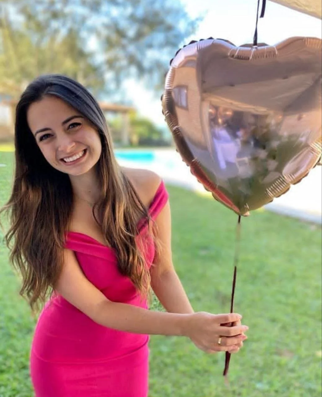 Puta gostosa sabor novinha caiu na net se exibindo, safada mandou nudes e foi vazada Erome Brasil image 2