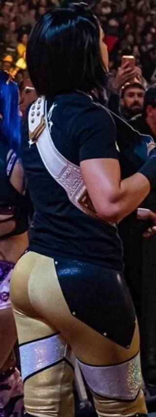 Wwe bayley p4 main image