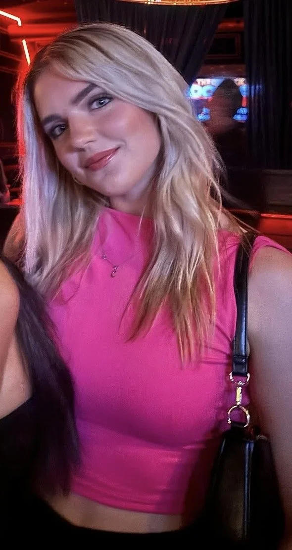 Julie IRL Canadian Ontario Guelph University Blonde Beauty Teen Cutie Slut main image