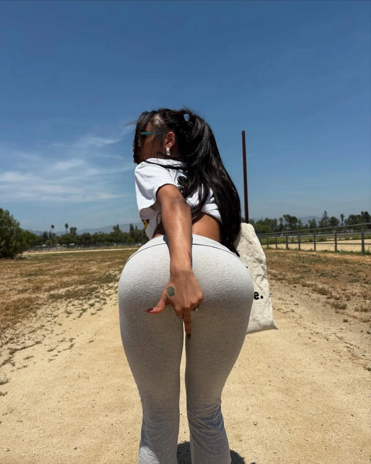Don't marry thots image 13