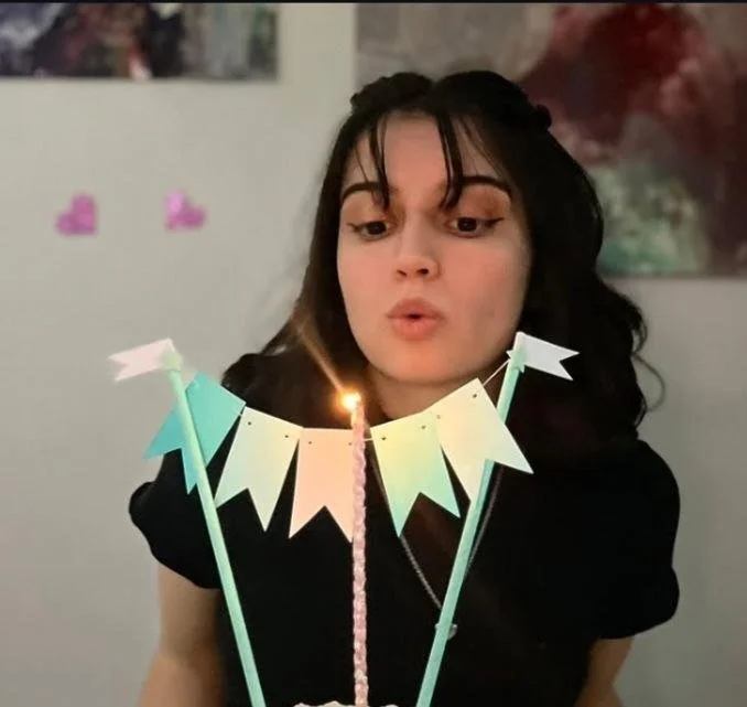 Fiorella puta argentina de 20 años image 3