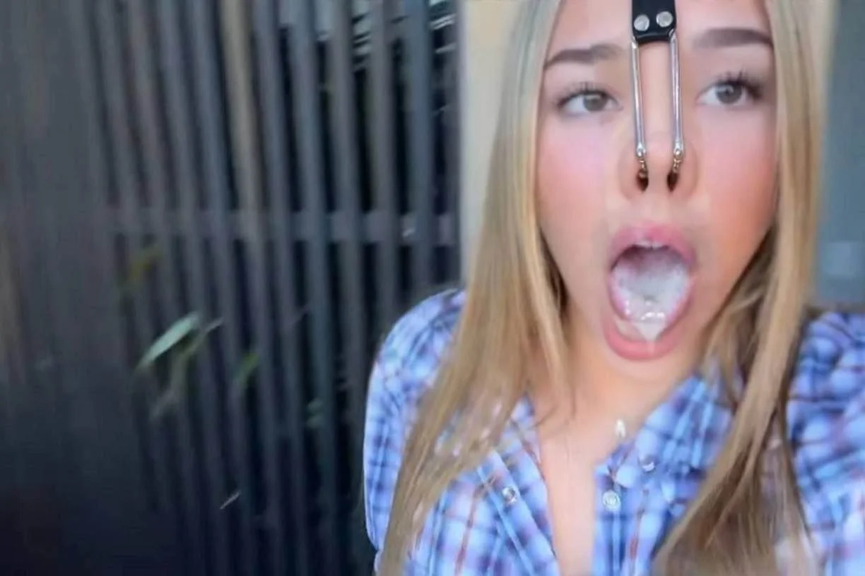 Webwhore slut exposed main image