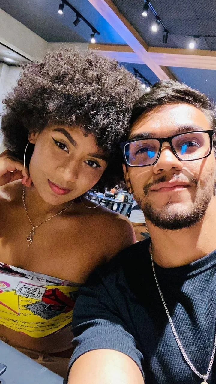 Novinha chifradeira ama ser compartilhada!!! vazou, vazada, vazados, amador, novinha, corno image 1