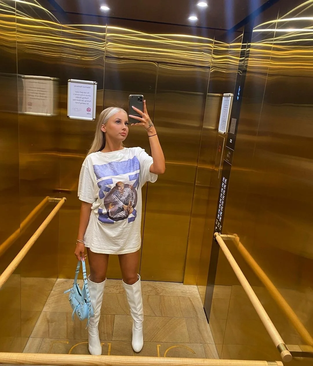 Blonde bimbo is a throat goat image 3