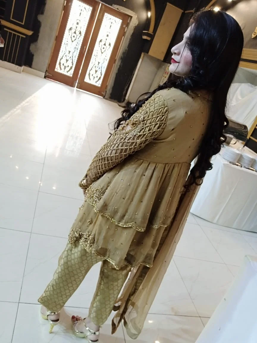 467 - Paki milf image 4