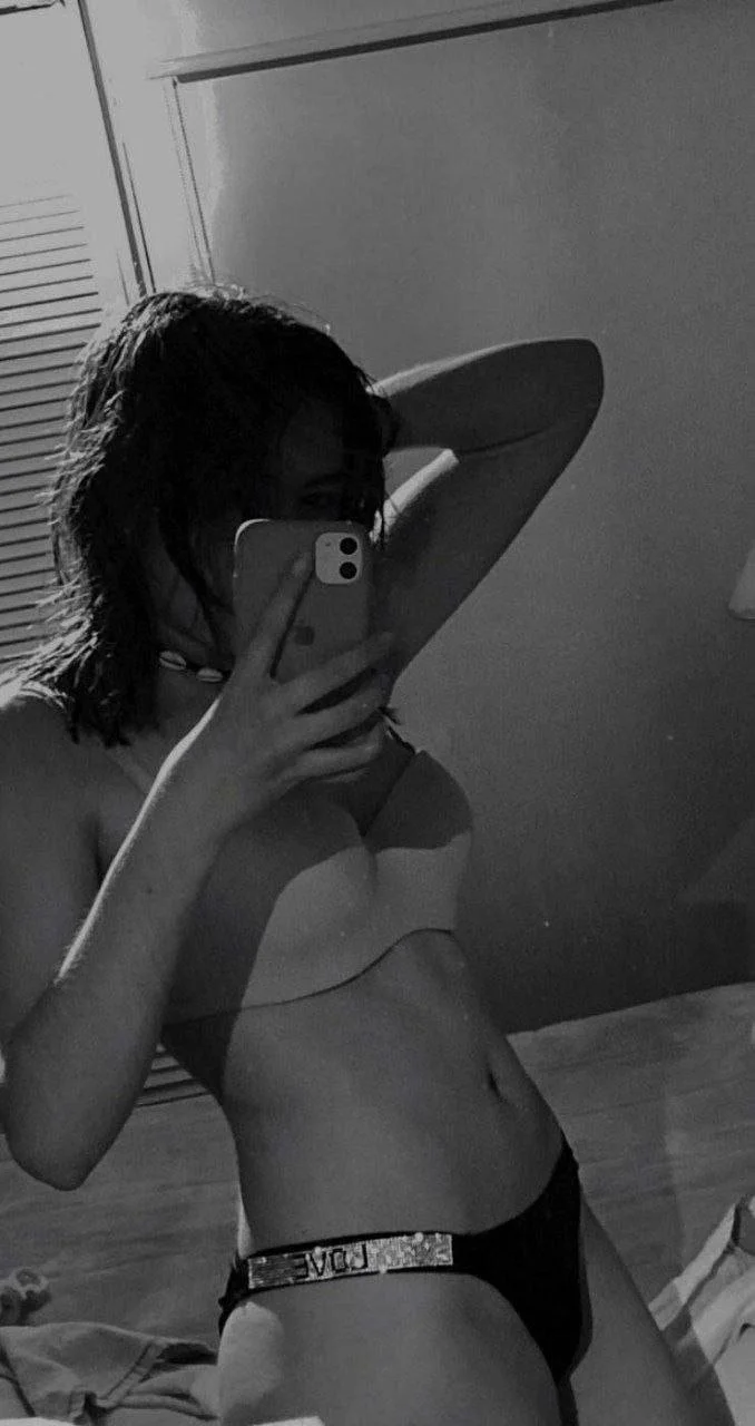 Mariana, Mexicana 18 años image 3