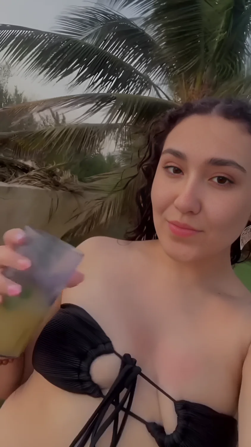 Isa Latina image 7