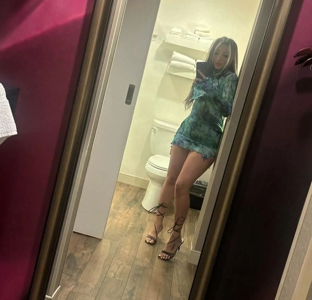 Gorgeous latina image 3