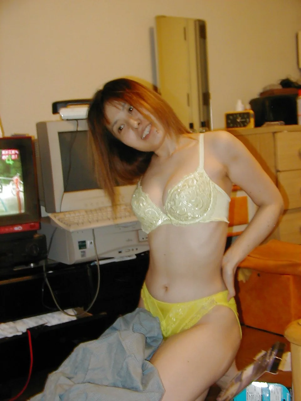 Japanese amateur milf 18-16 image 34