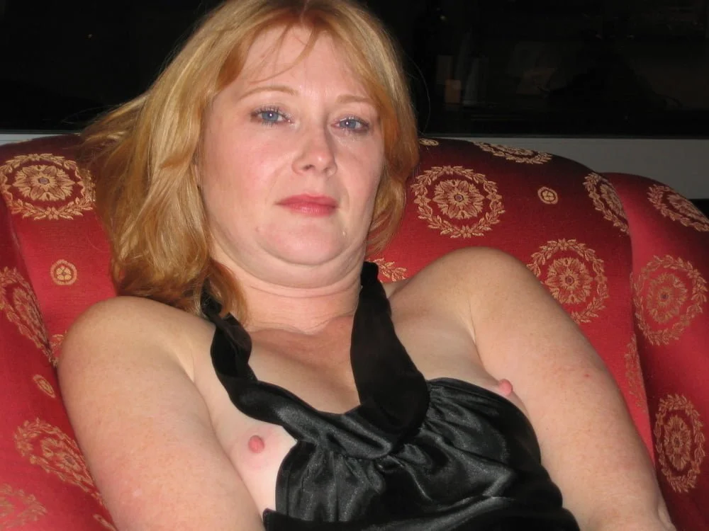 Anette - The Mature Milf With The A Cup. (pic2) image 13