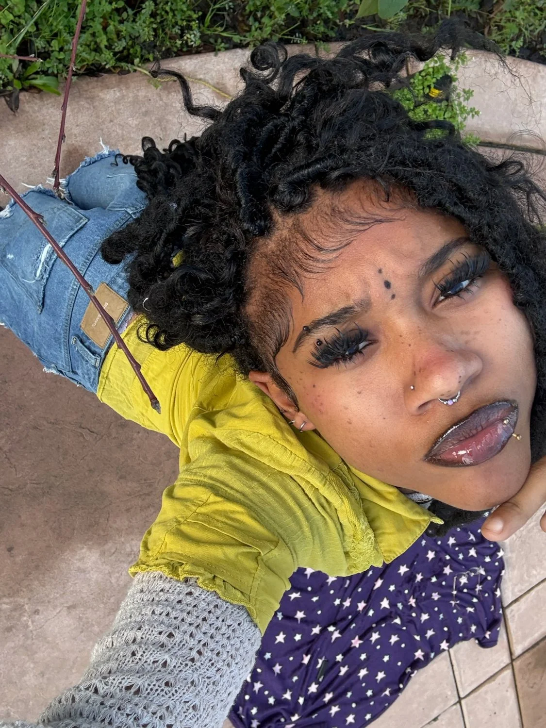 Petite Ebony Pyt (Tapes In Tele) image 2
