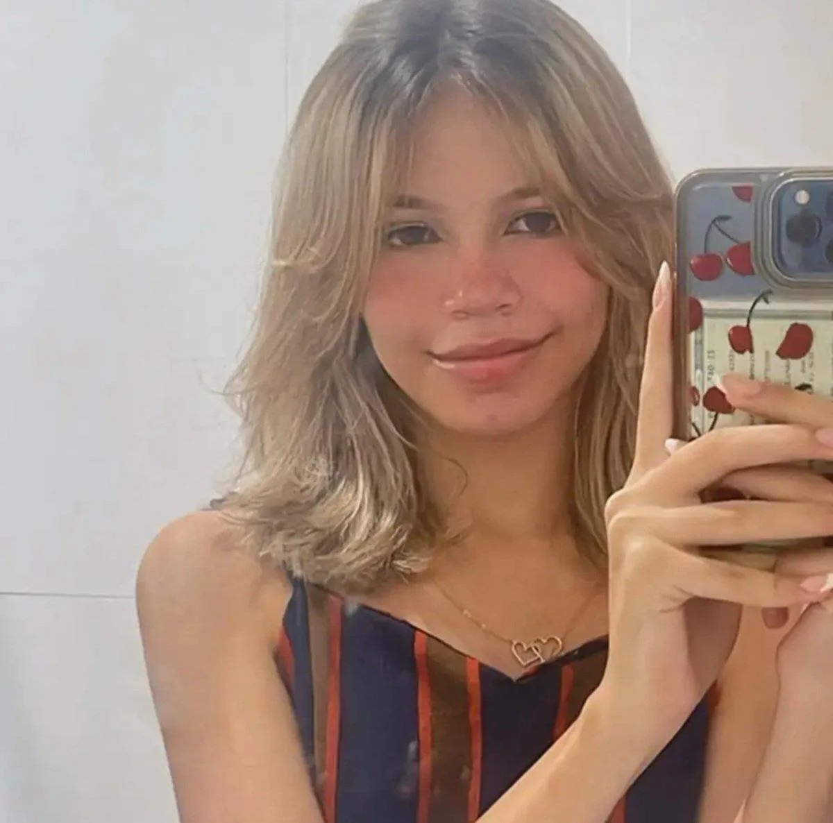 Novinha peladinha na live main image