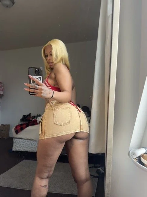 Chocolate Ebony redbone baddie image 48