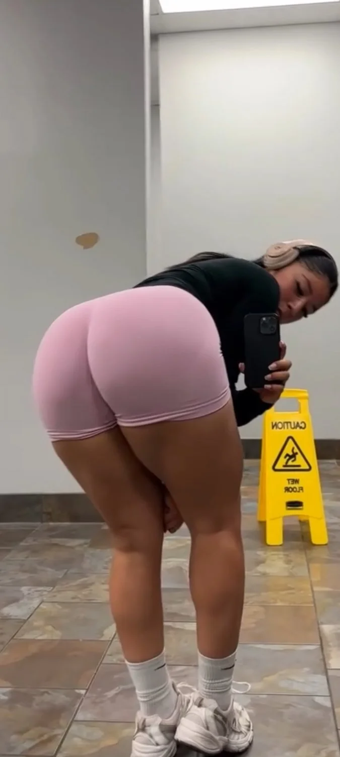 Gym girl leeean.1 i love her ass image 10