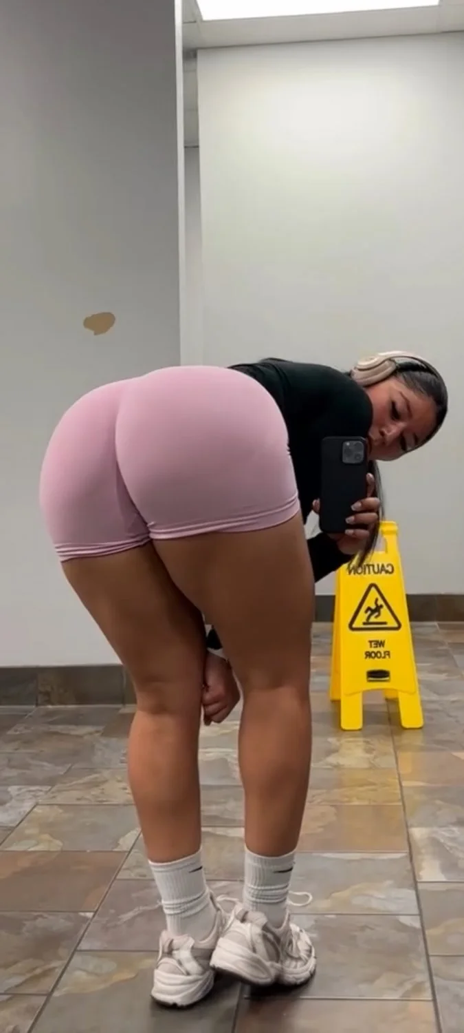 Gym girl leeean.1 i love her ass image 9