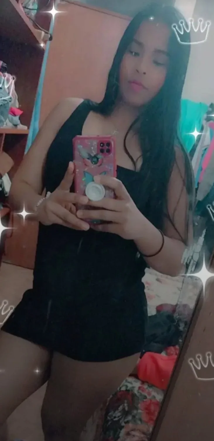 Putipobre Venezolana entregada para ser morboseada por puta image 2