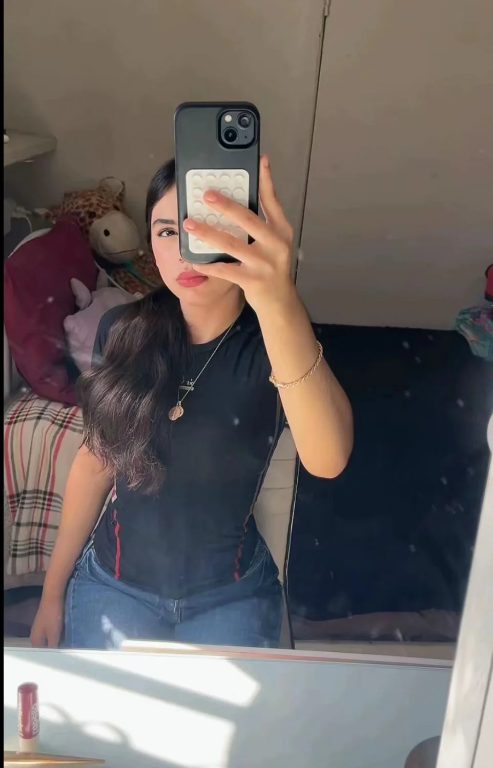 la carita de puta que tiene esta zorra image 3