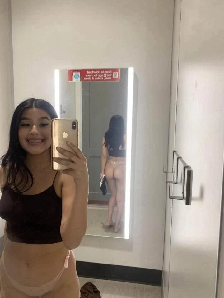 Most beautiful webwhore Tracy image 5
