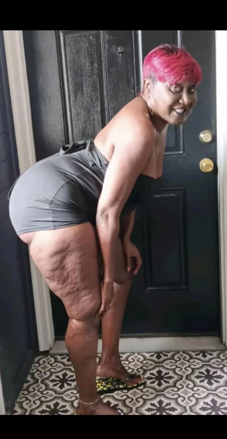Aunties & Baddies image 25