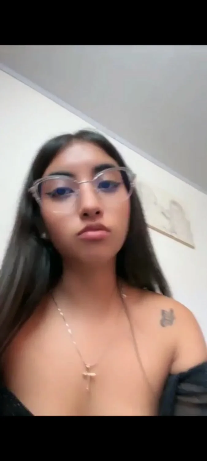 Morena latina image 5