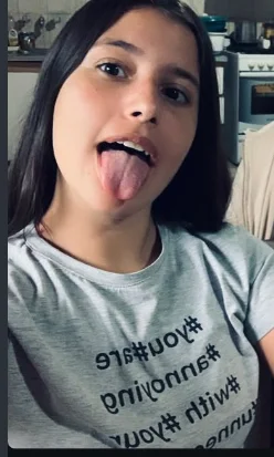 más putas image 2