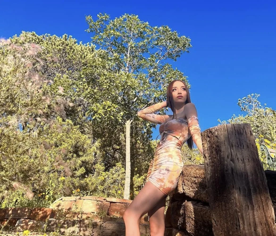 -shy Latina girlfriend leaked twerking video + pics- image 3