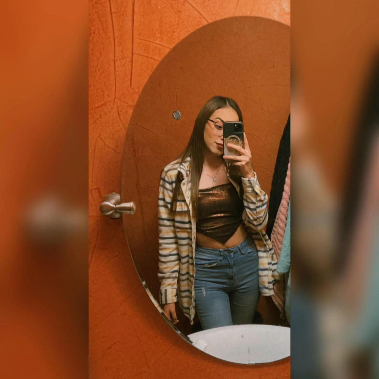 -shy Latina girlfriend leaked twerking video + pics- image 4