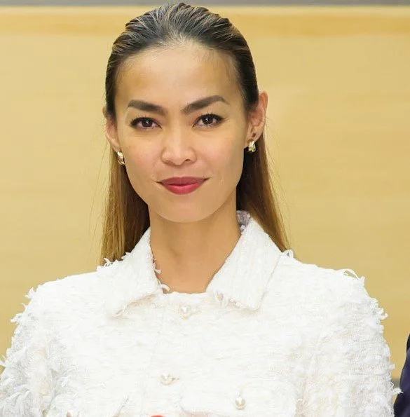 🔚Japanese　ミス●ニバース、美◯寛子　アナルセックス　本人否定そっくりさんだそうです　エロス　一発やりたい image 5
